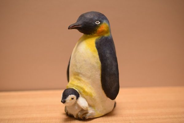 遊佐さん作、皇帝ペンギンの親子サムネイル